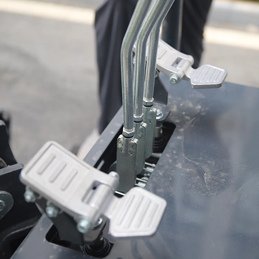 Fußbetriebener Brecher